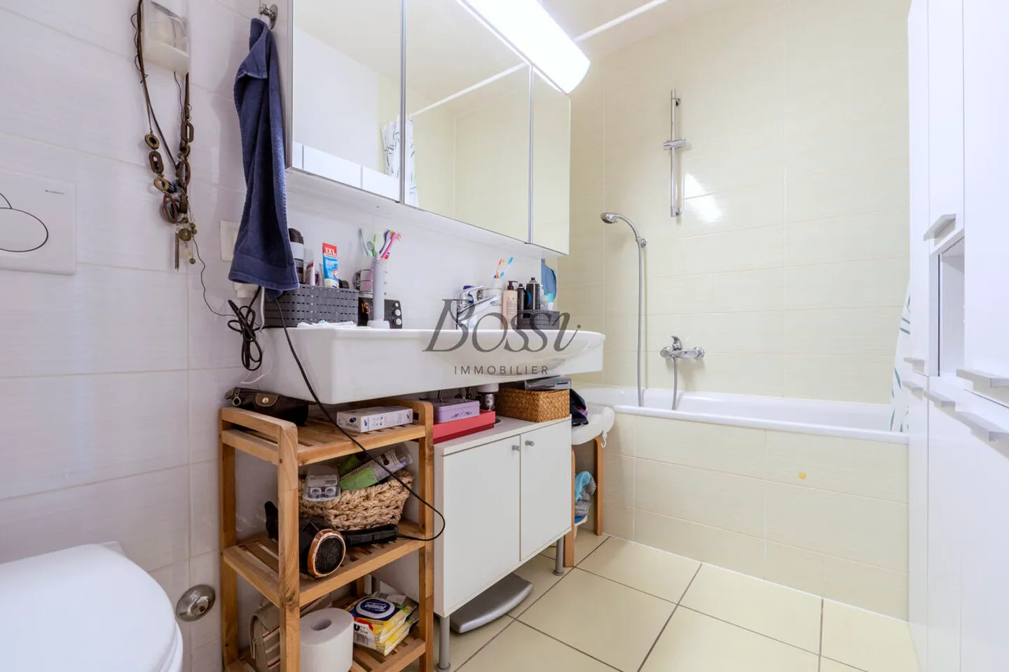 Duplex with terrace, unobstructed view 10 minutes from Nyon station - Photo 9 of 13