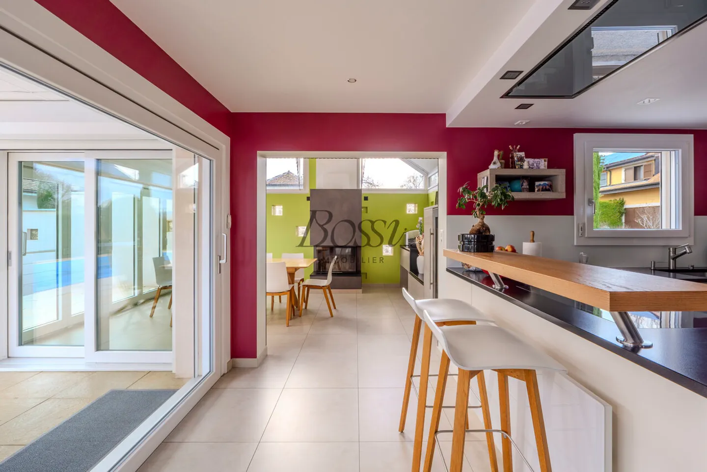 Villa luminosa con piscina: autonomia energetica e diritto di costruzione - Foto 6 di 13