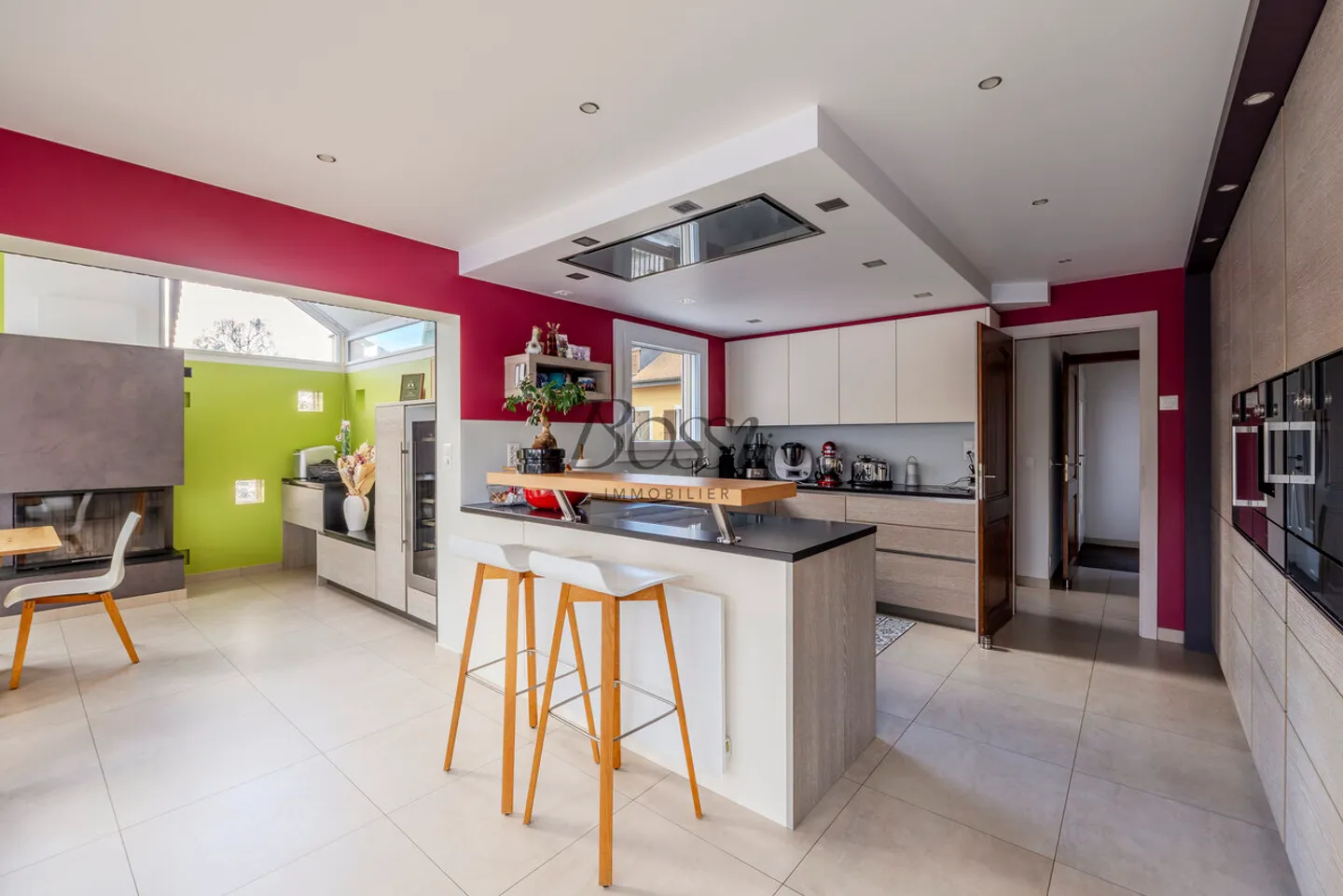 Villa luminosa con piscina: autonomia energetica e diritto di costruzione - Foto 7 di 13