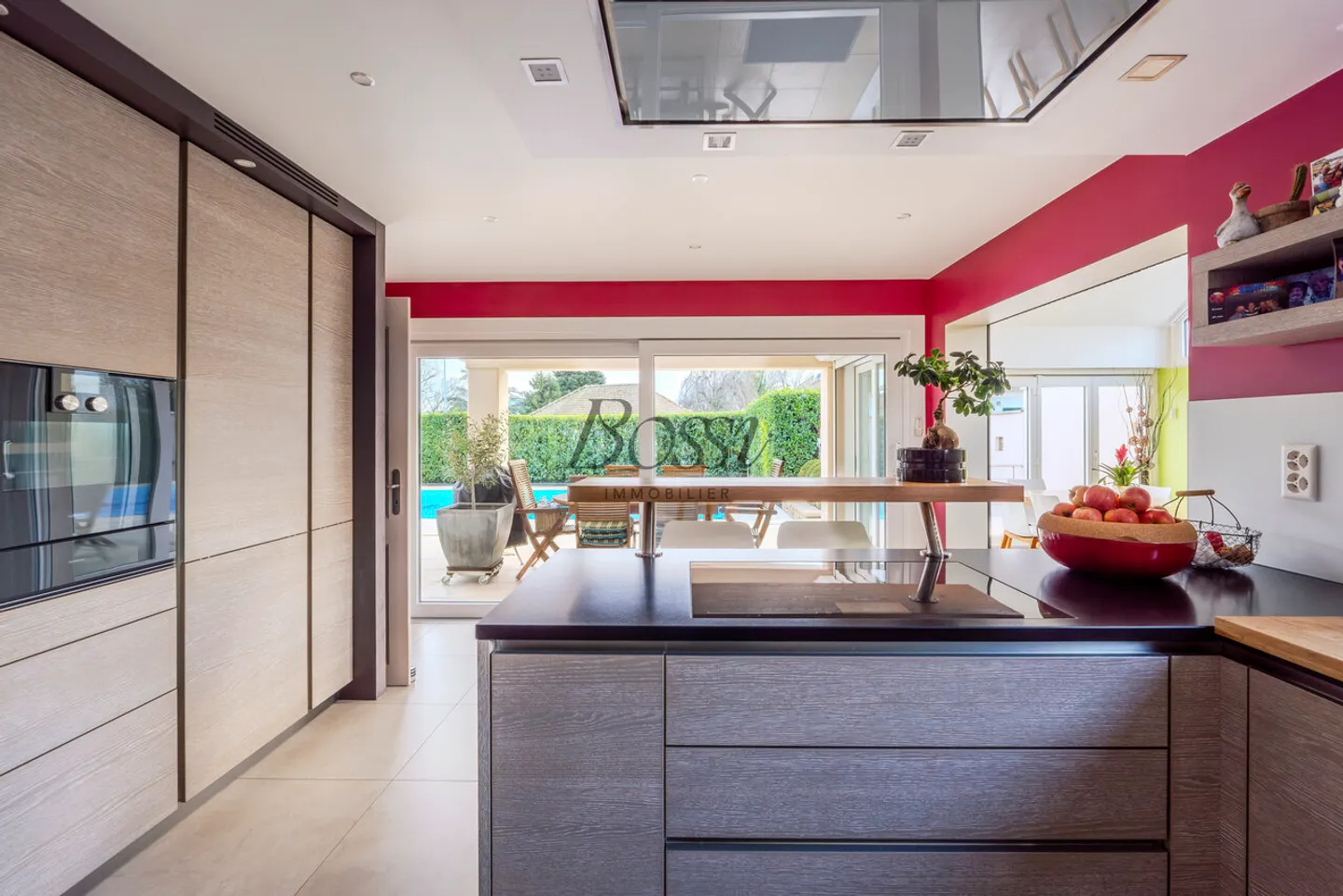 Villa luminosa con piscina: autonomia energetica e diritto di costruzione - Foto 8 di 13