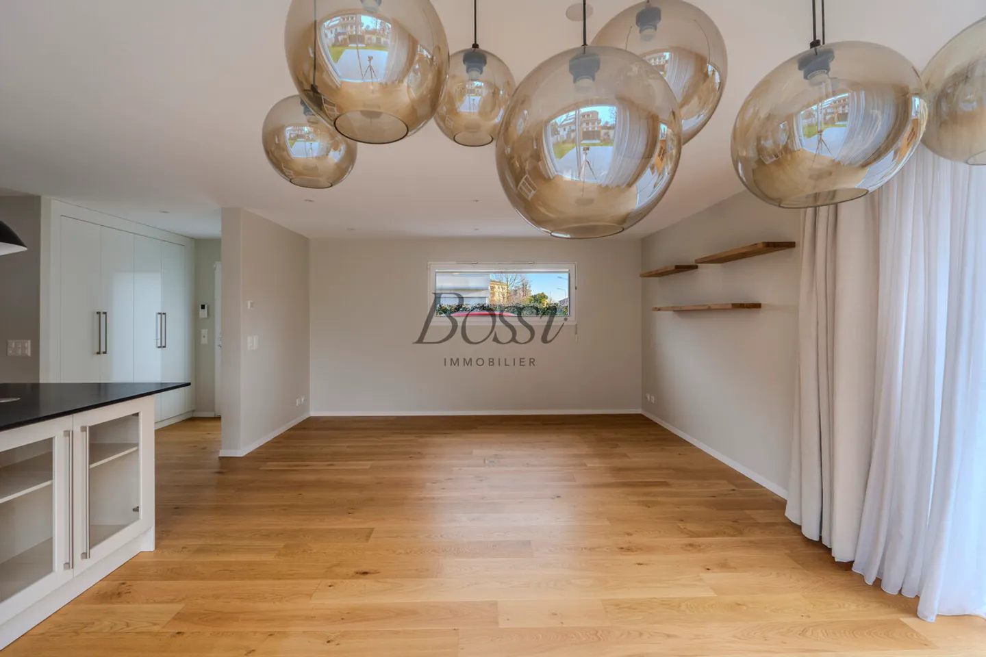 Magnificent pied-à-terre Close to the hypercenter of Geneva - Photo 3 of 13