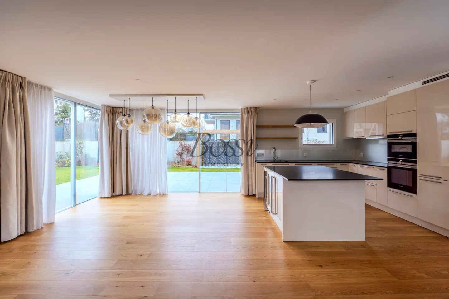 Magnificent pied-à-terre Close to the hypercenter of Geneva - Photo 5 of 13