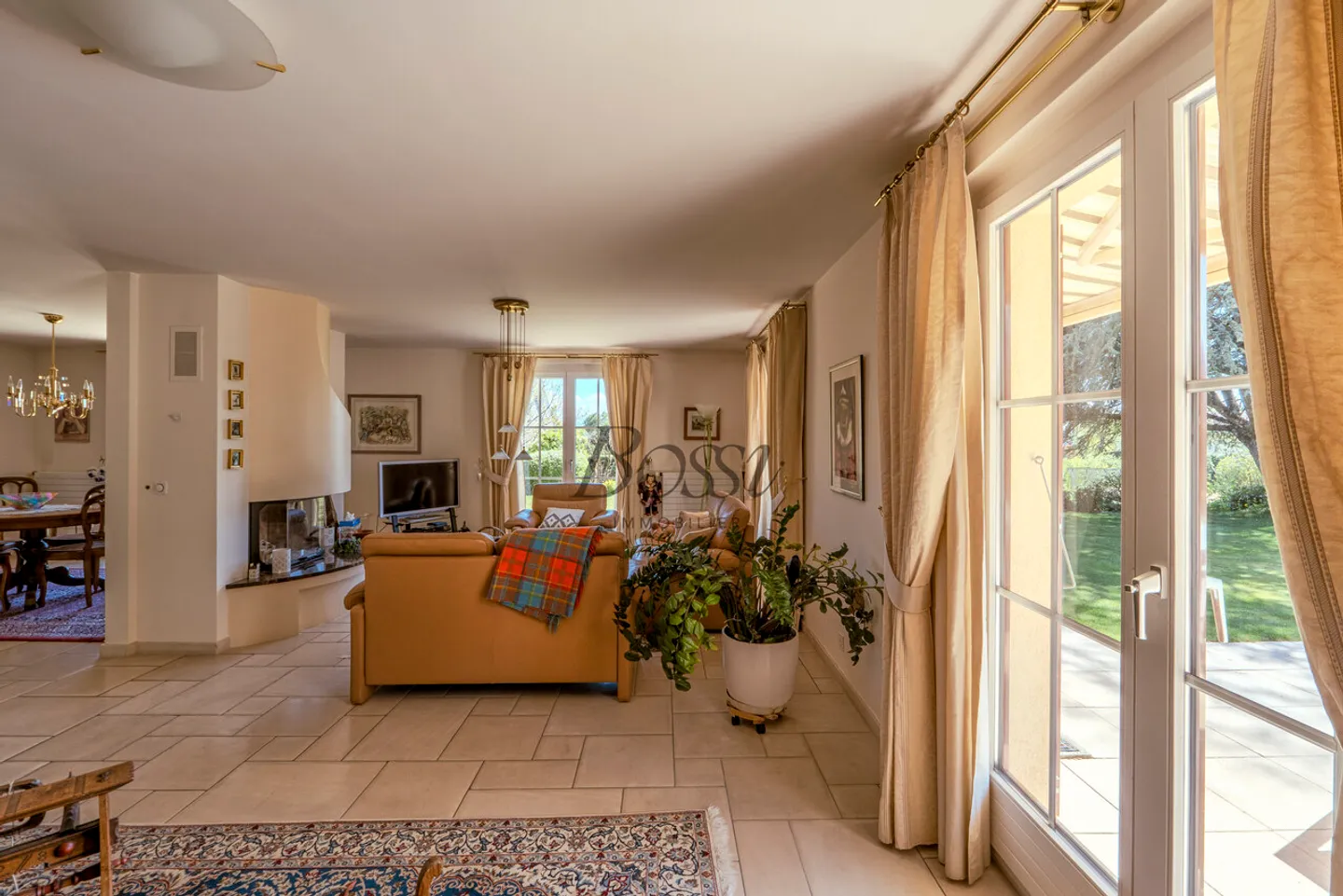 Beautiful individual house with pool and great potential - Photo 12 of 13