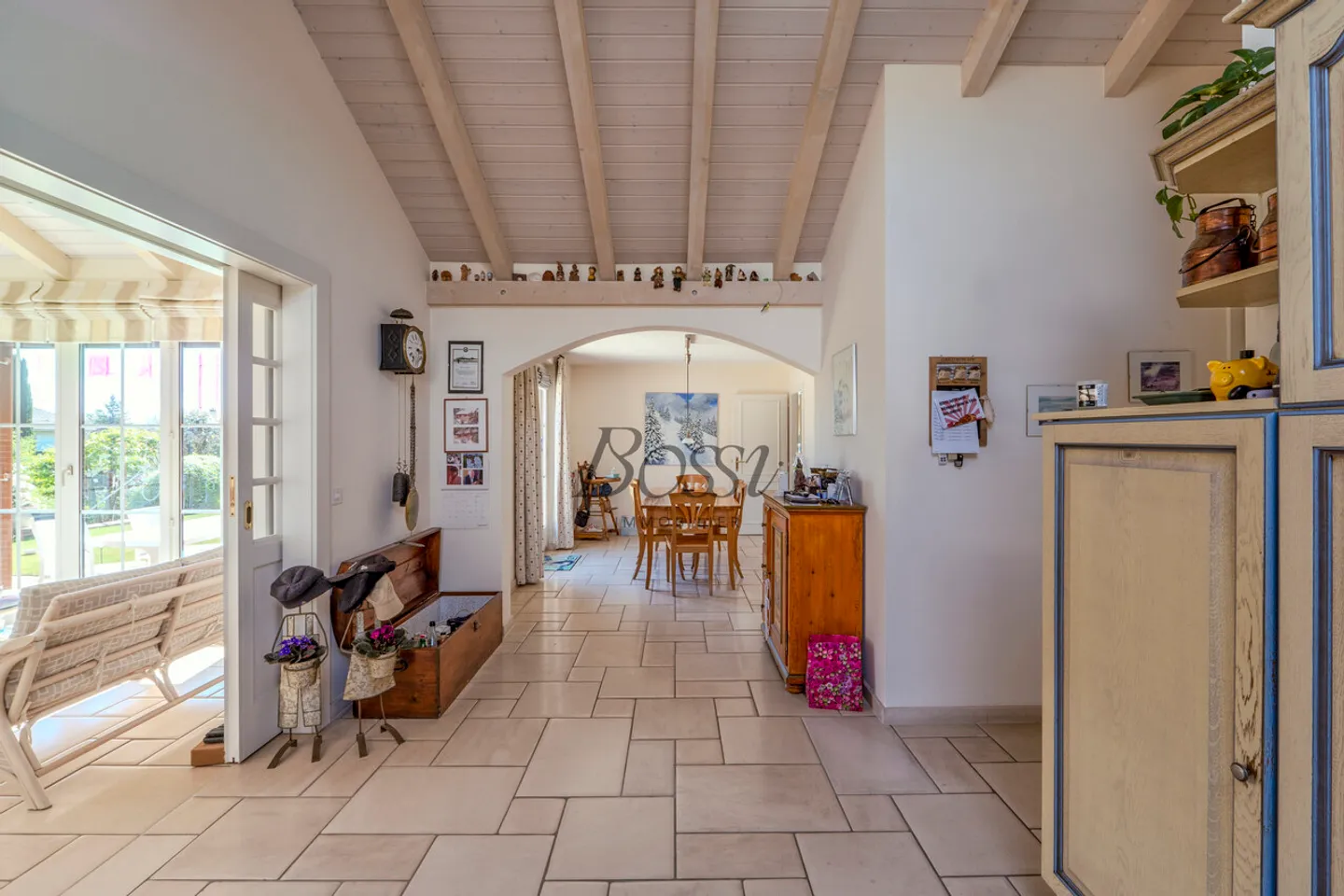 Beautiful individual house with pool and great potential - Photo 9 of 13