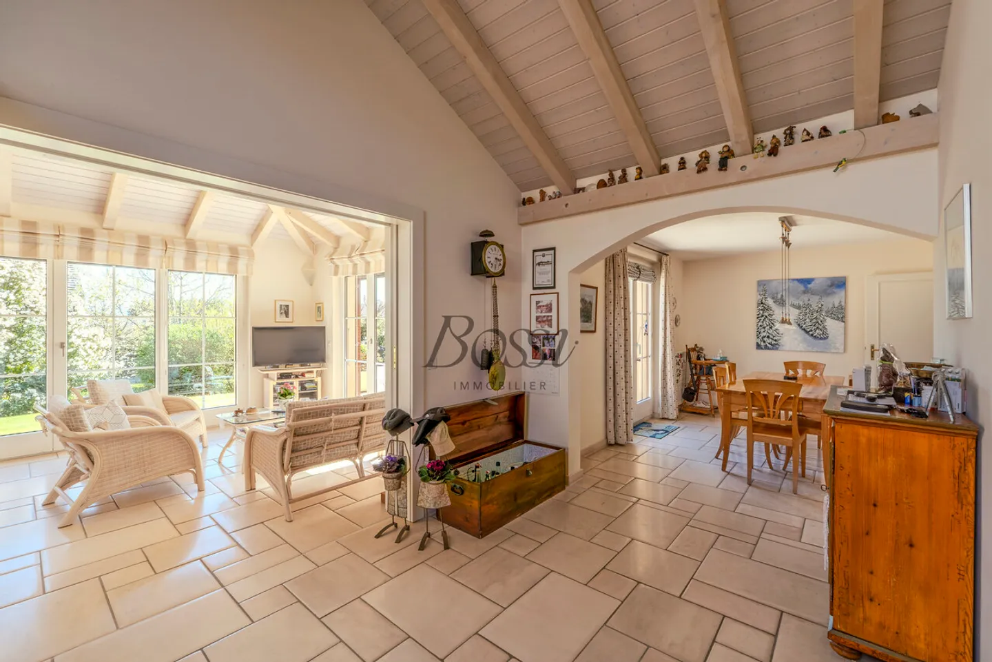 Beautiful individual house with pool and great potential - Photo 7 of 13