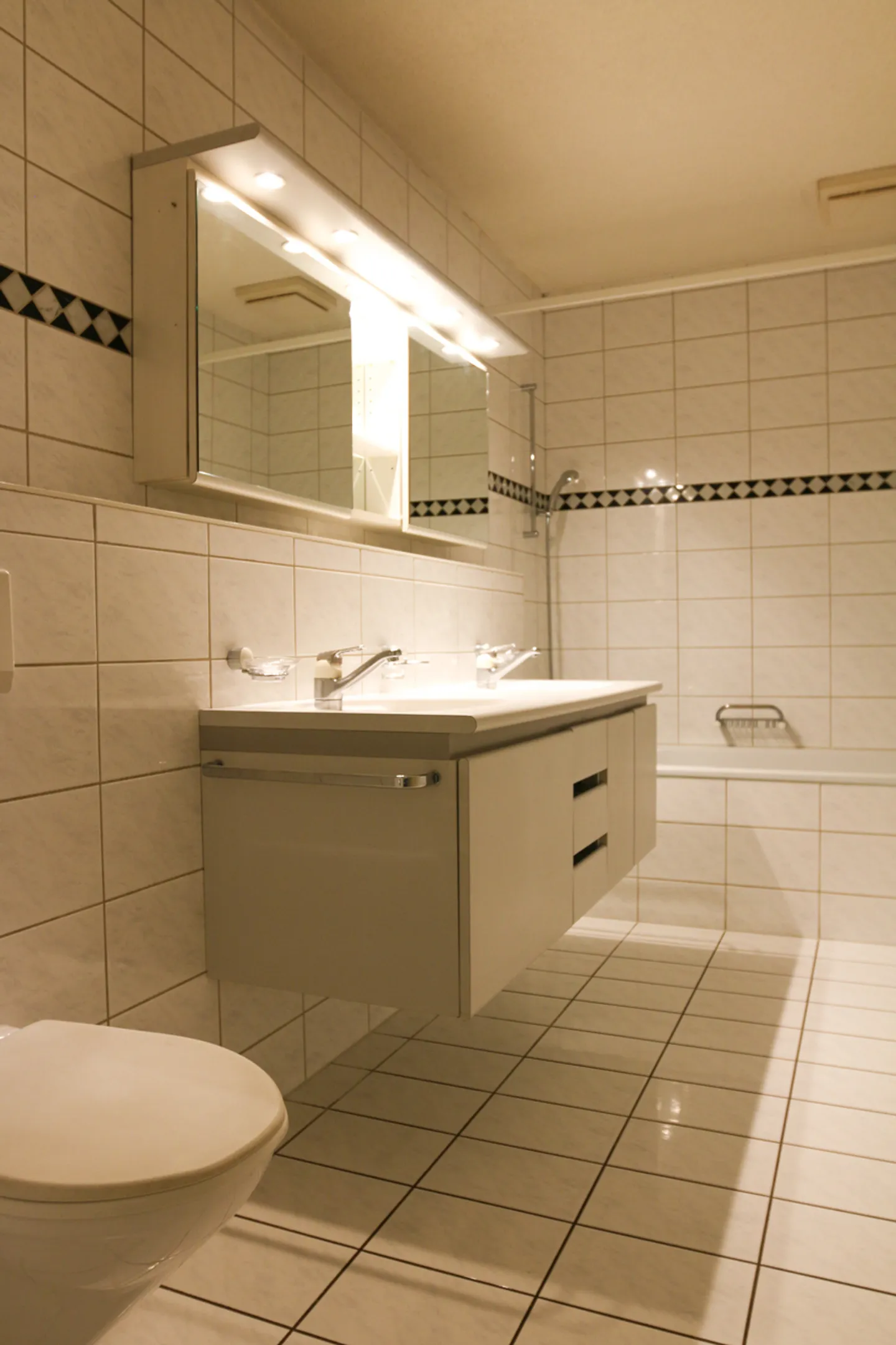 For Sale in Central Location, 5½ Room Apartment - to Renovate - Photo 5 of 13