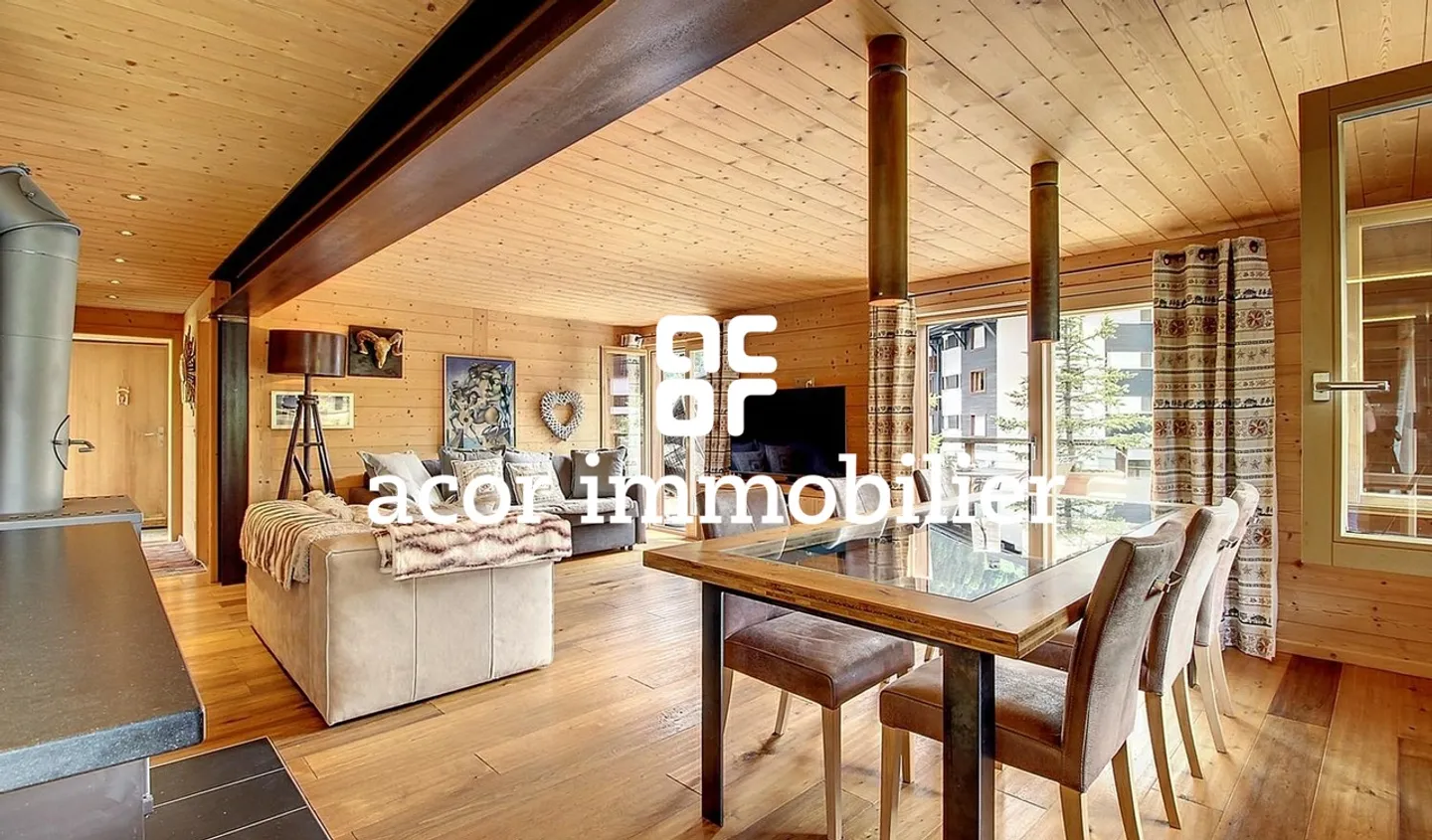 SKI-IN/SKI-OUT CHALET WITH 3 APARTMENTS - Photo 7 of 8
