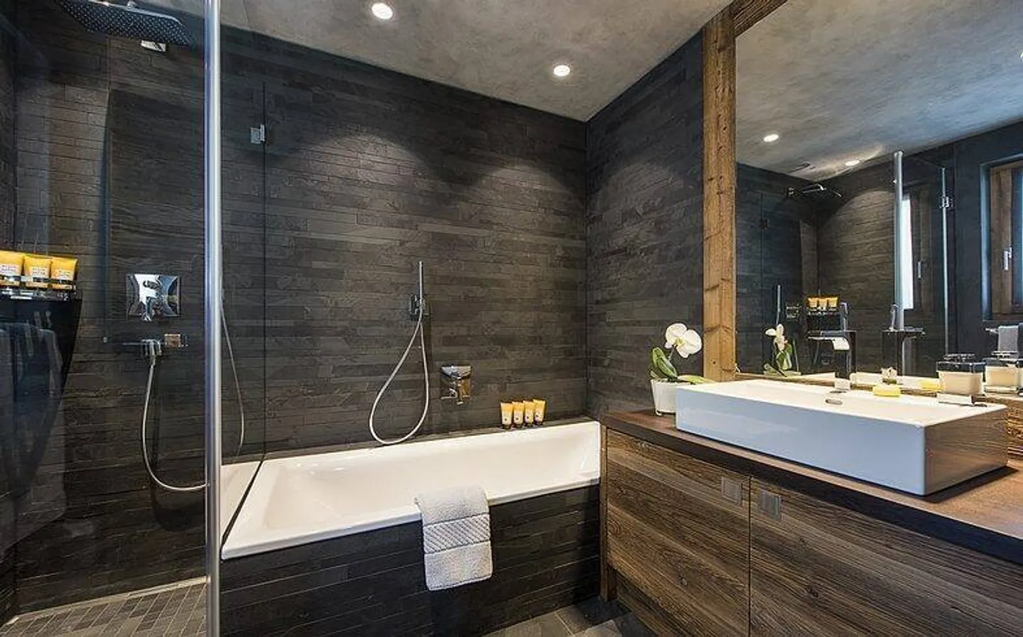 Magnifique résidence au pied des pistes - Photo 7 sur 12