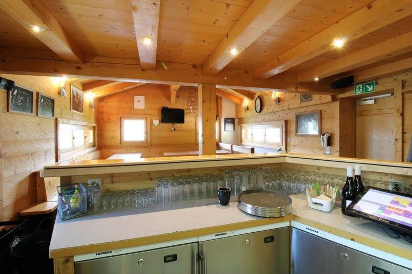 Magnifique restaurant sur les pistes de ski à Bruson - Photo 8 sur 13