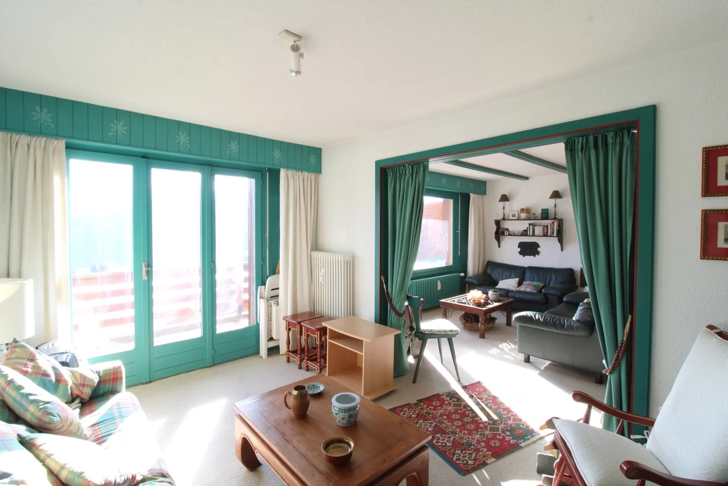 Bellissimo appartamento di 3 stanze bagnato di sole con vista magnifica - Foto 2 di 8