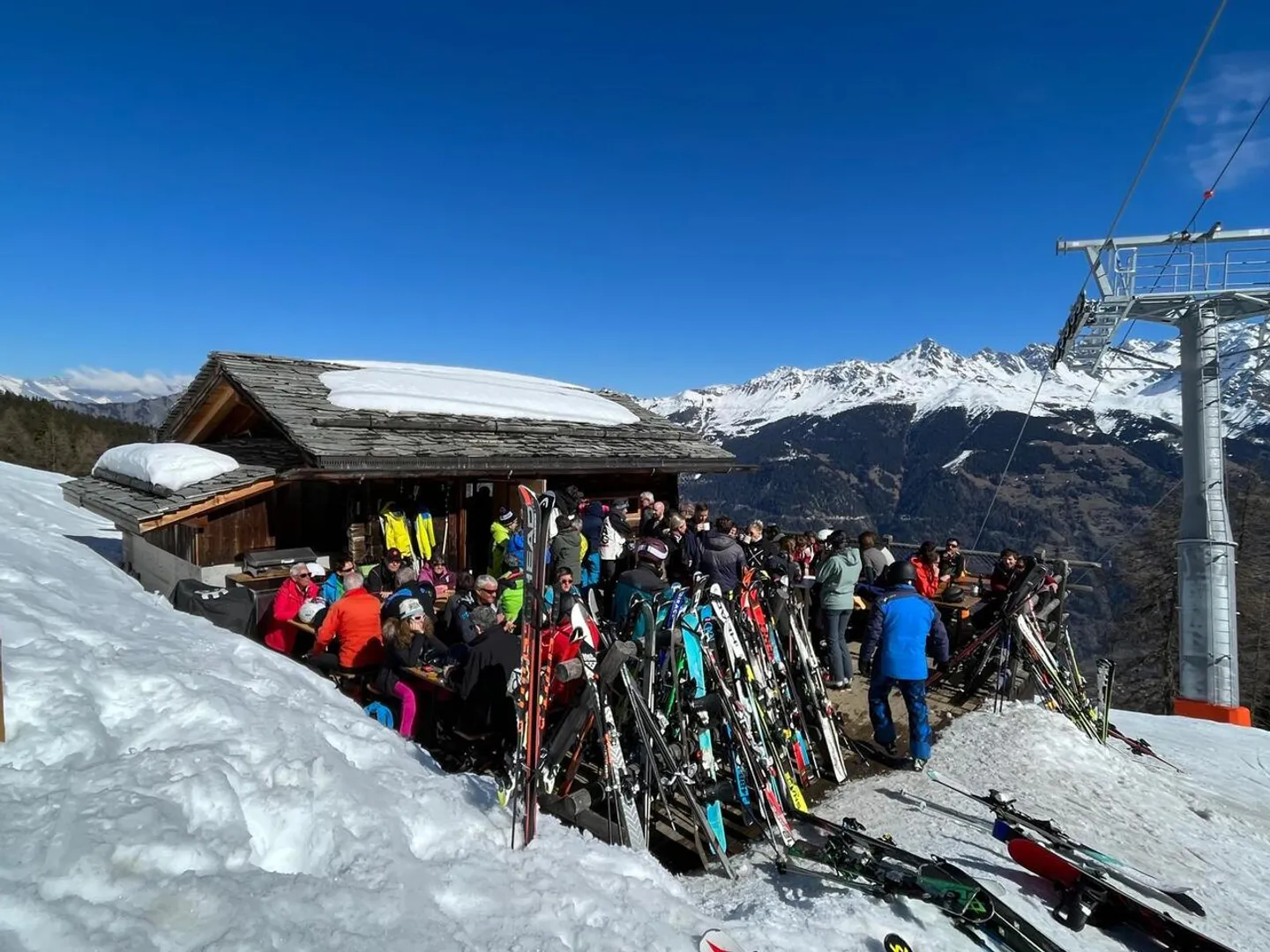 Restaurant Unique en Altitude - Photo 1 sur 13