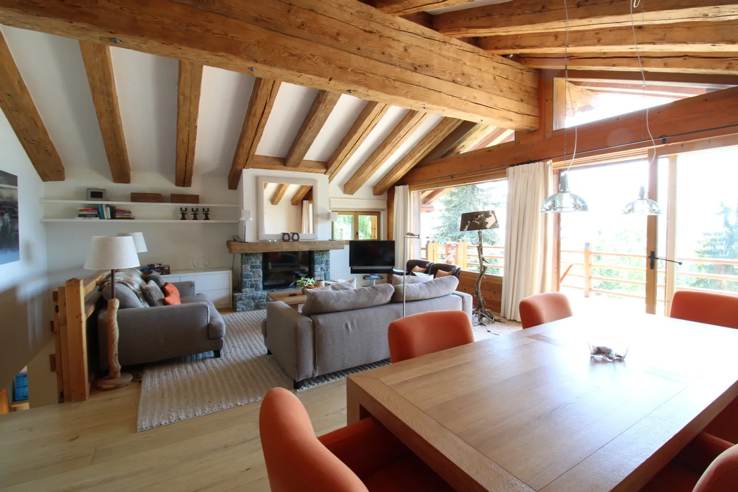 Super chalet vicino alla pista/golf degli Esserts! - Foto 1 di 13