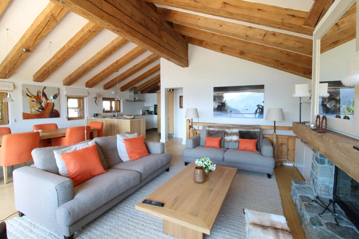 Super chalet vicino alla pista/golf degli Esserts! - Foto 3 di 13