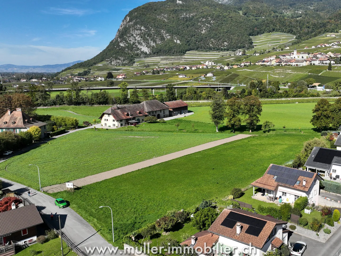 Individual villa with panoramic view in Aigle - Photo 10 of 13