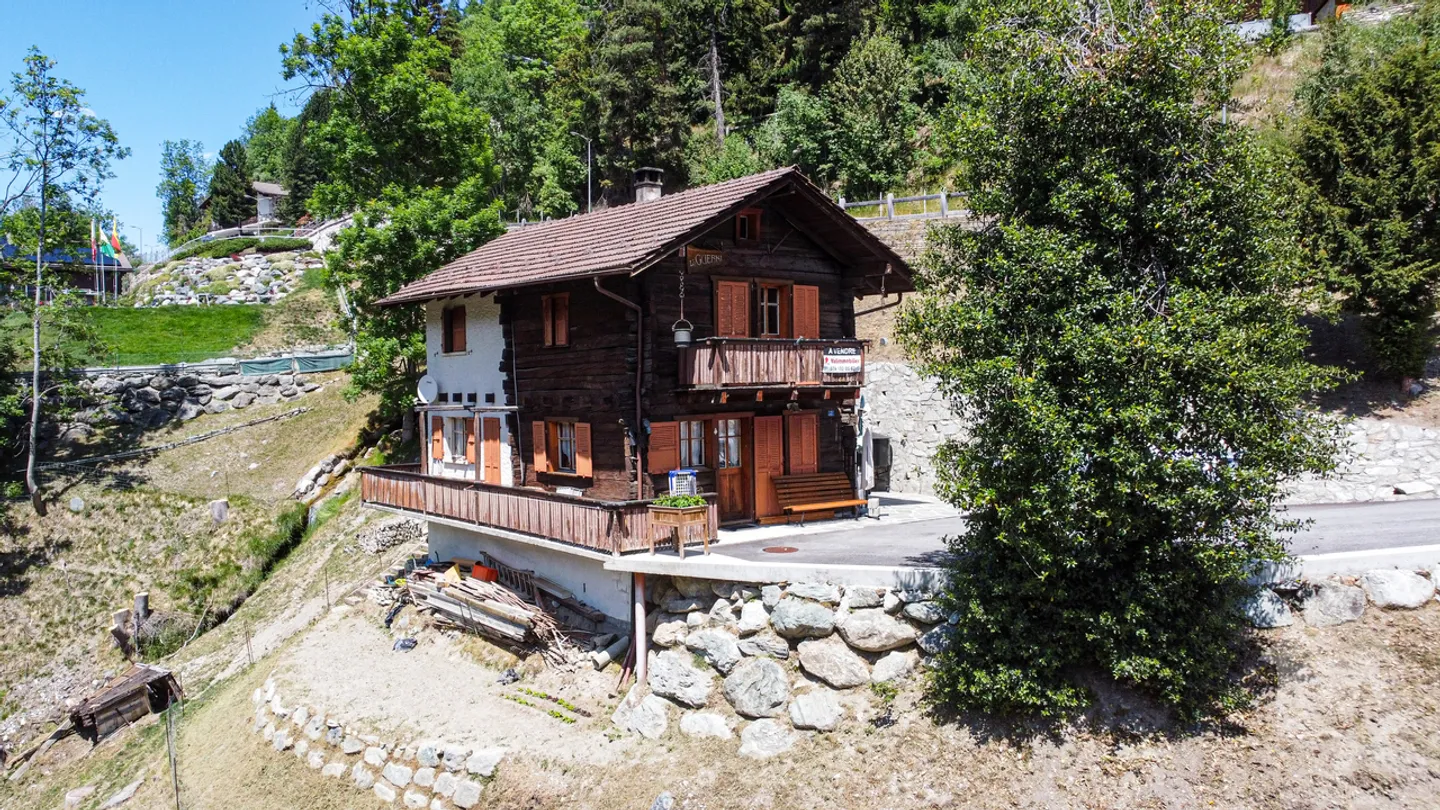 Chalet séduisant avec vue montagne - Photo 2 sur 13