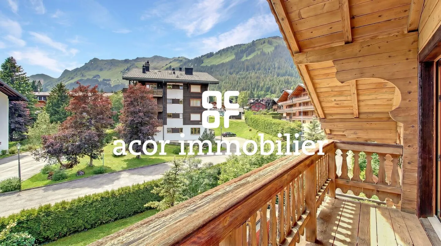 SKI-IN/SKI-OUT CHALET WITH 3 APARTMENTS - Photo 4 of 8