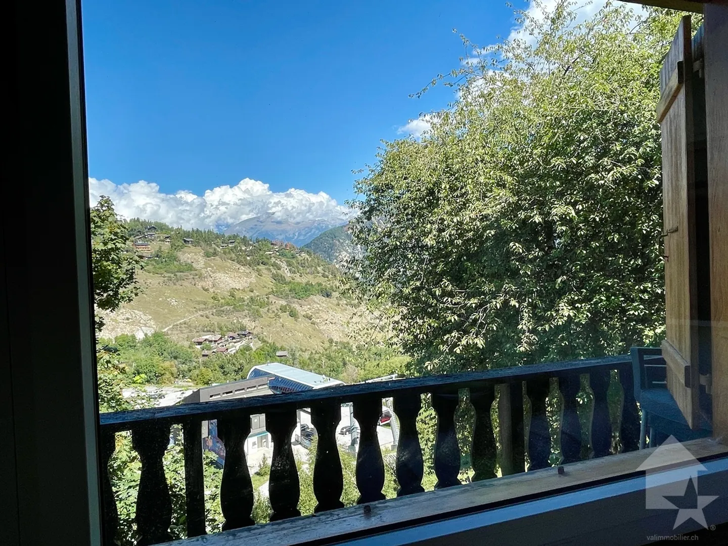 Au coeur de la station, agréable 2.5 pièces avec une grande terrasse - Photo 9 sur 13