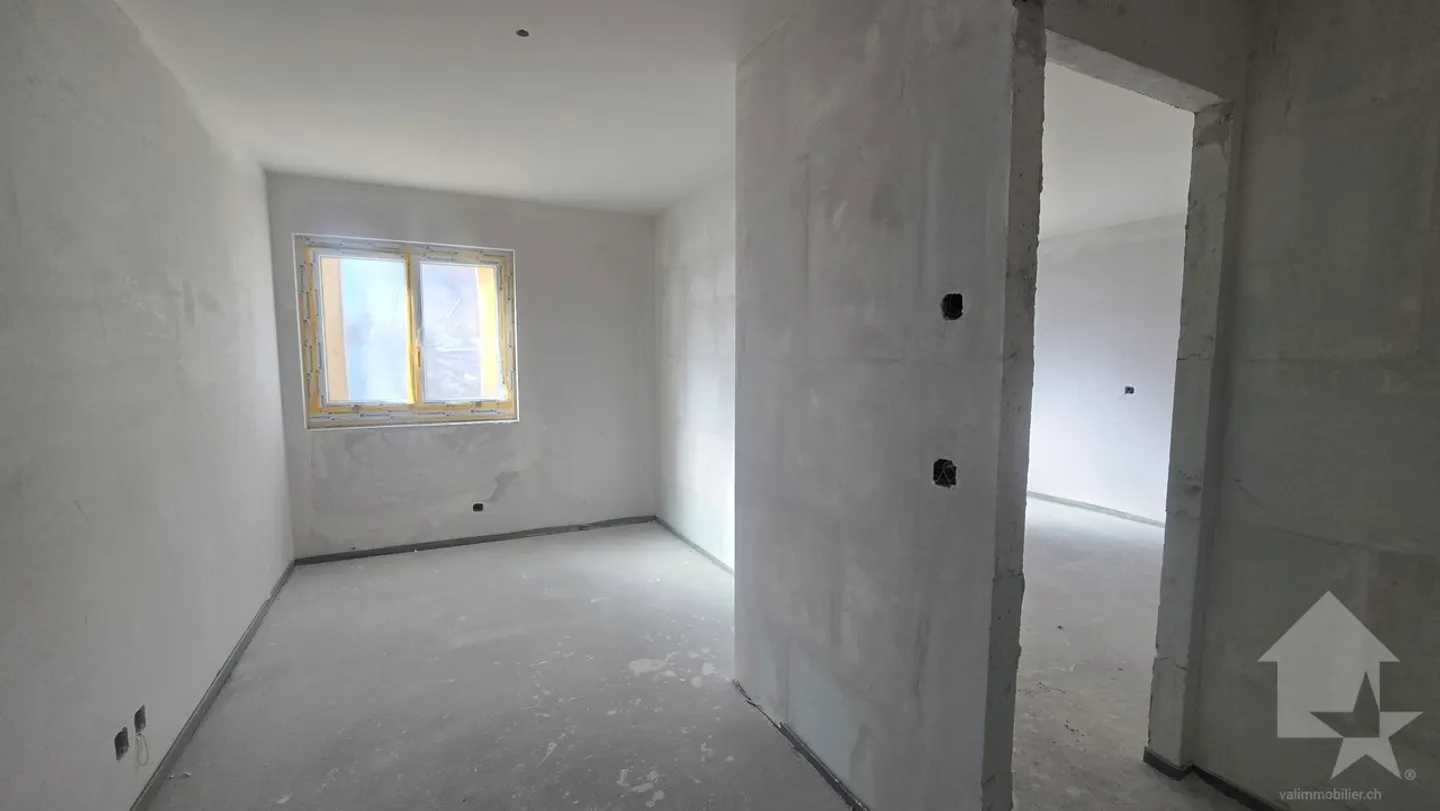 Appartamento nuovo di 4,5 locali di 139m2 a Botyre quartiere Rougenan - Foto 8 di 13