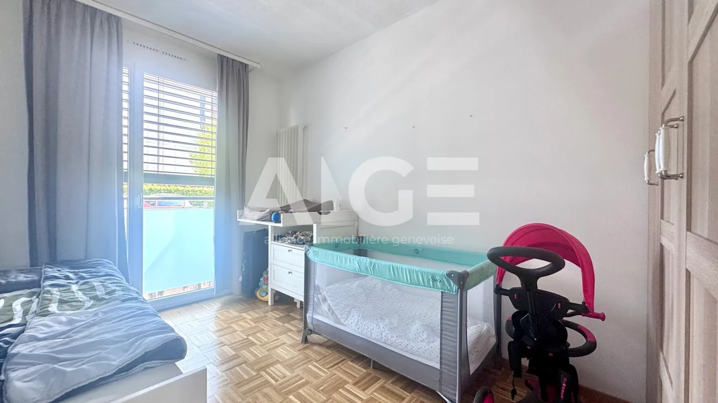 Bel appartamento al piano giardino a Châtelaine - Foto 6 di 7