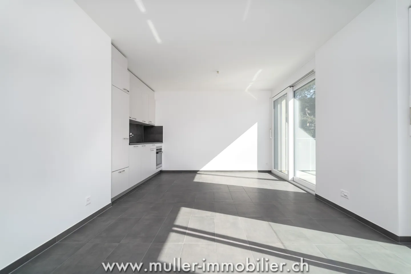 New high-end 2.5 room apartment in La Tour-de-Peilz - Photo 2 of 10