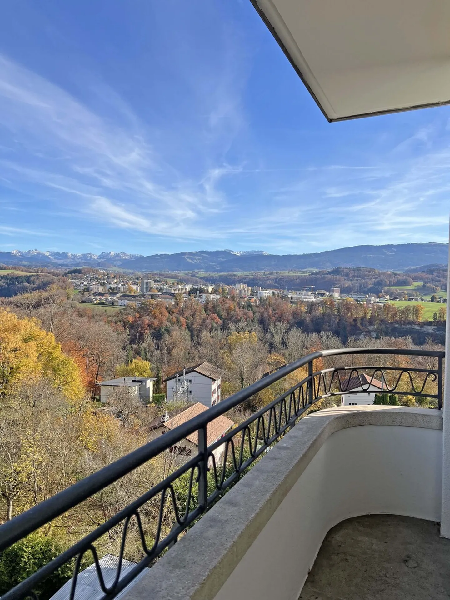 4.5-room apartment at the top of the building - Photo 7 of 12