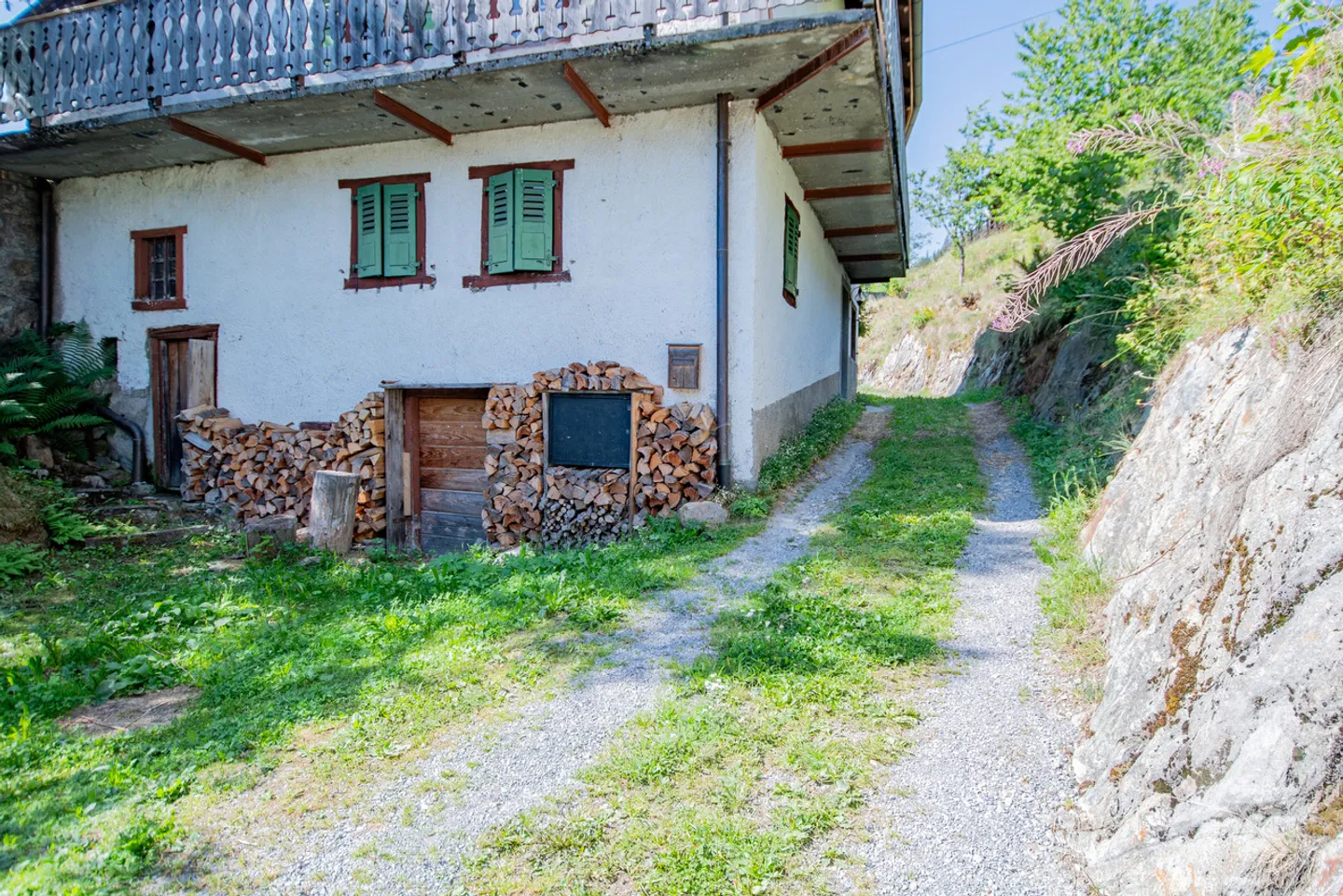 Einfamilienhaus von 170 m² auf einem Grundstück von 1.000 m² - Foto 2 von 13