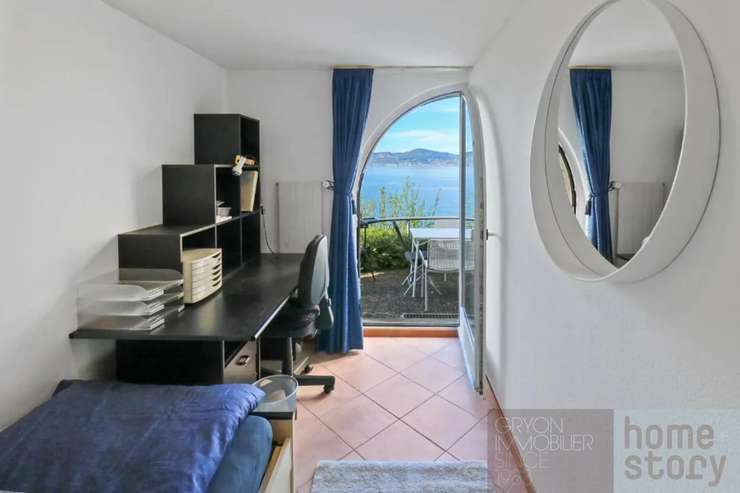 Appartement au bord du lac - Photo 8 sur 13