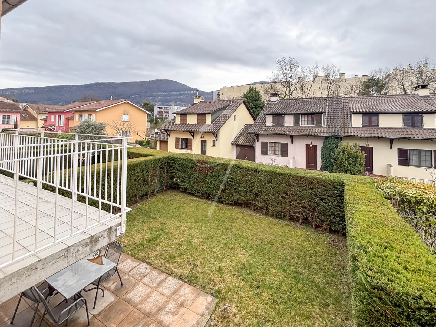 Ein Haus, das für das Familienleben konzipiert ist - Foto 1 von 13
