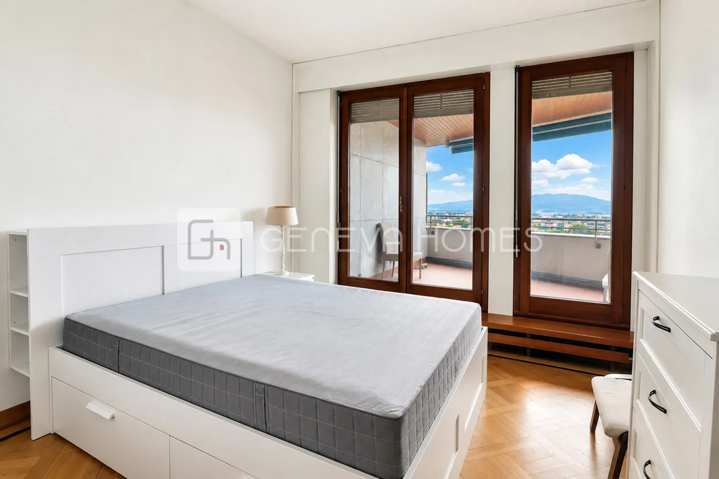 Appartamento luminoso con vista libera - Foto 7 di 9