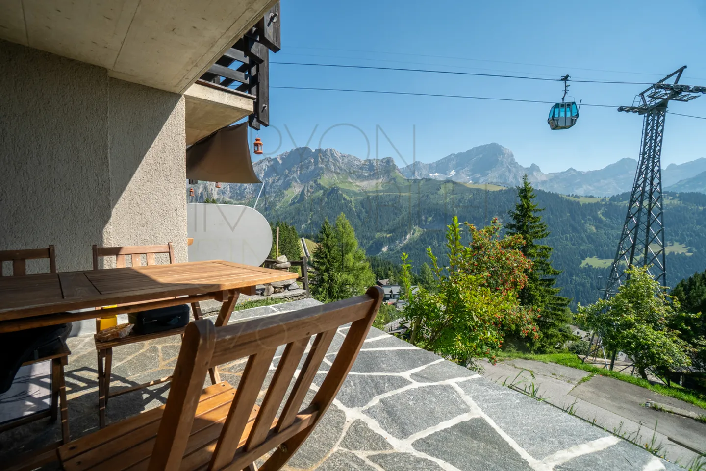 Fascino e vista panoramica a 150 m dalle piste - Foto 9 di 11