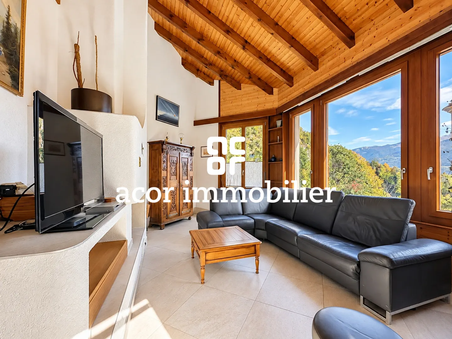Family villa with exceptional view & covered terrace in Chamoson - Photo 3 of 7