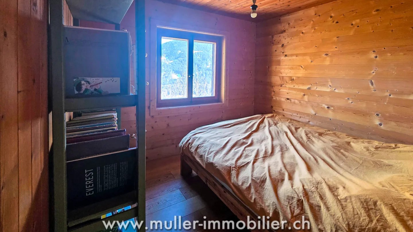 Charming chalet with a magnificent view in Troistorrents - Photo 9 of 13