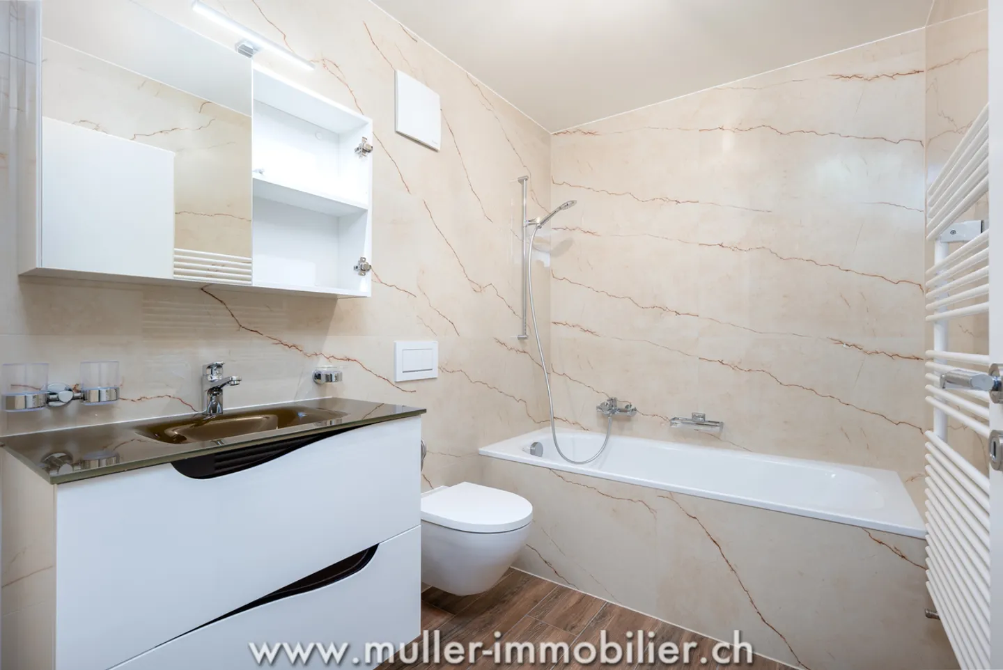 Appartement de luxe avec 2 balcons - Photo 6 sur 13