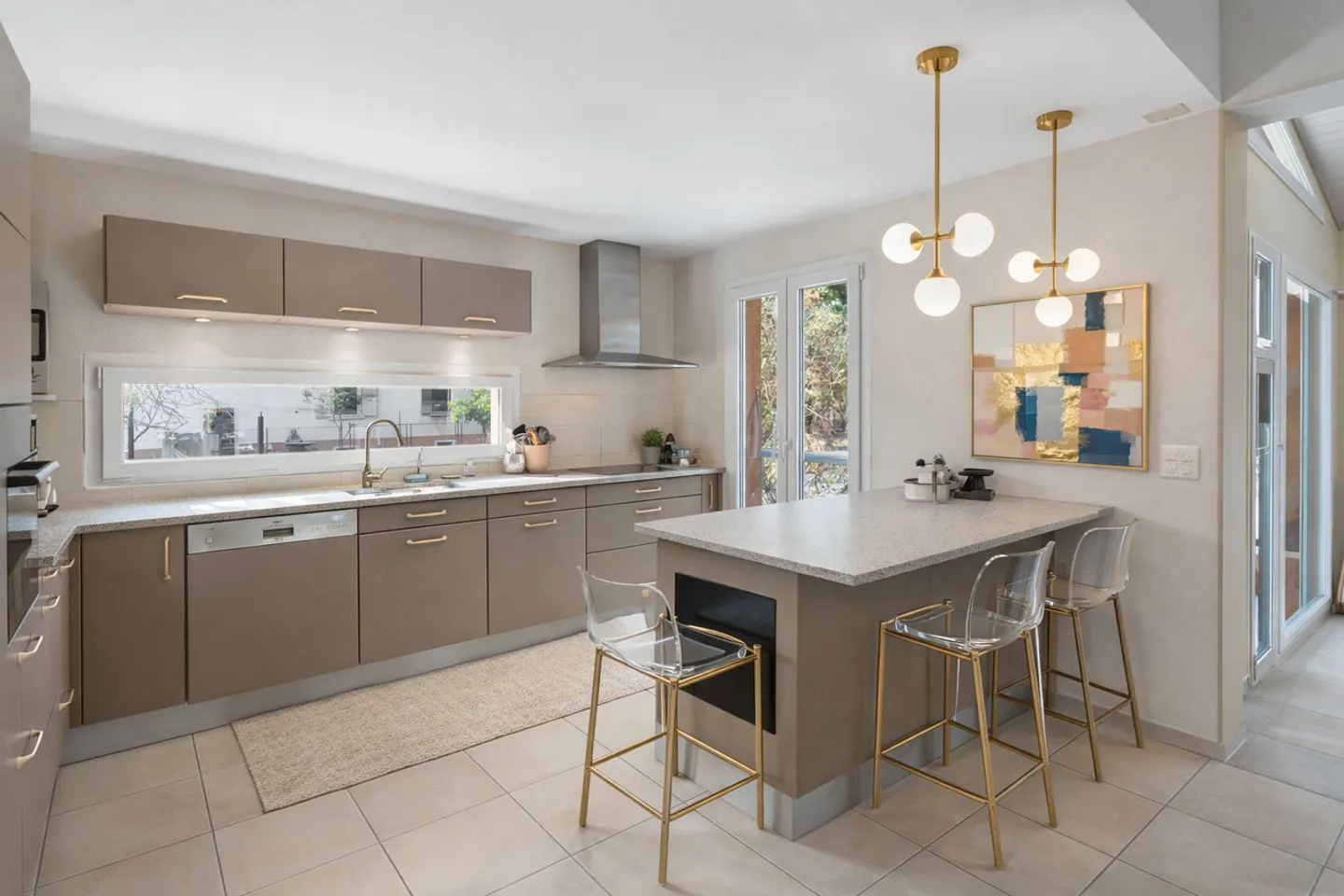 Lumineuse et vaste villa de 6.5 pièces - Photo 8 sur 13