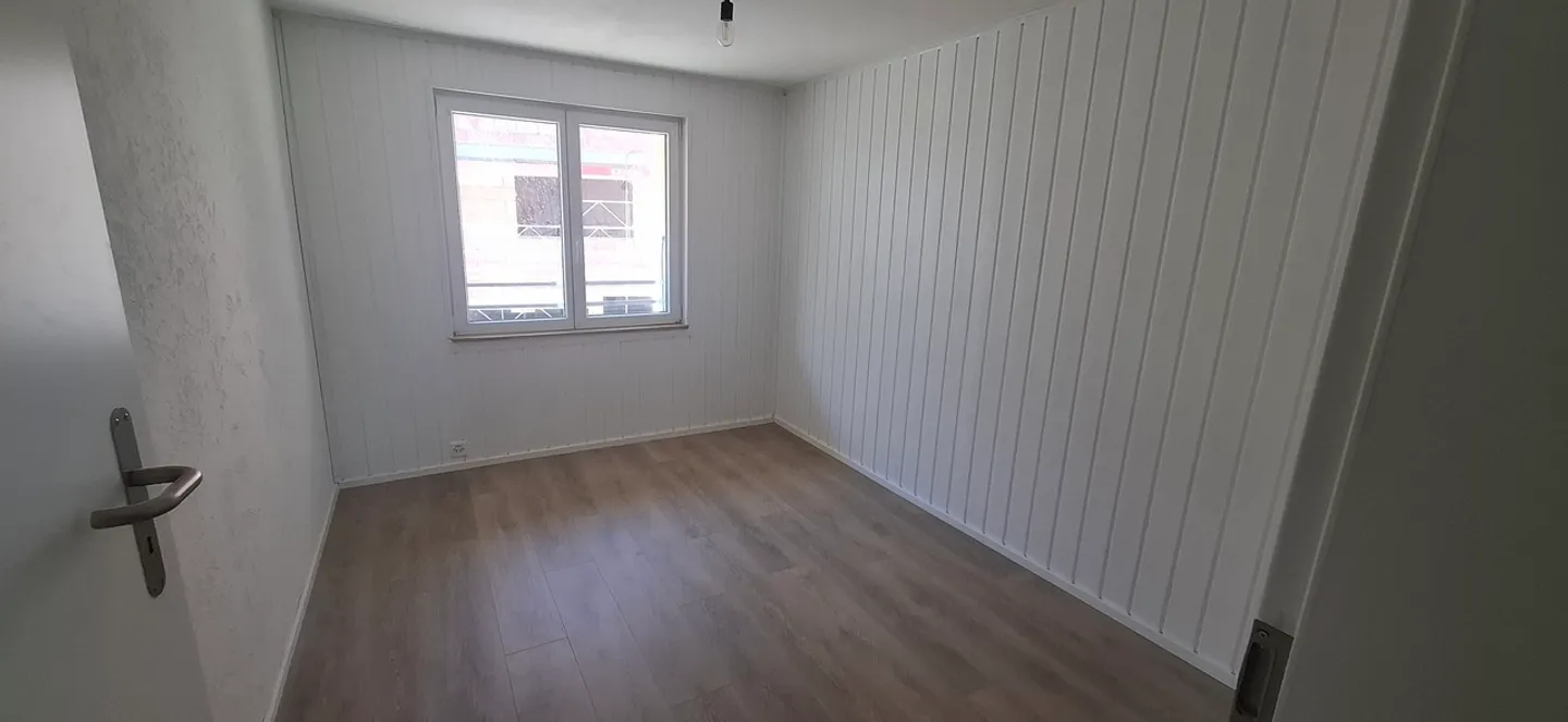 4,5-Zimmer-Wohnung in Cousset mit Dachboden - Foto 6 von 8