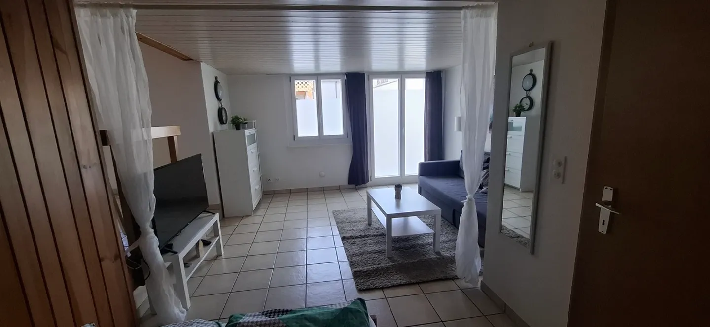Charmant Appartement Meublé à Aumont - Photo 5 sur 7