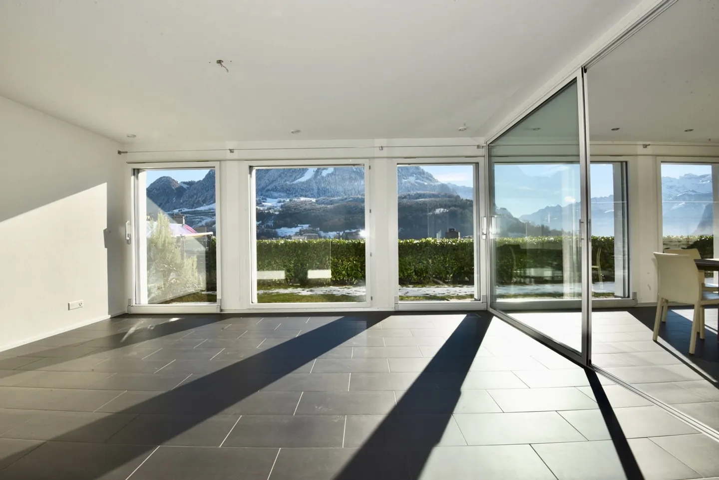 Large Detached Family House with Wonderful Views - Photo 4 of 13