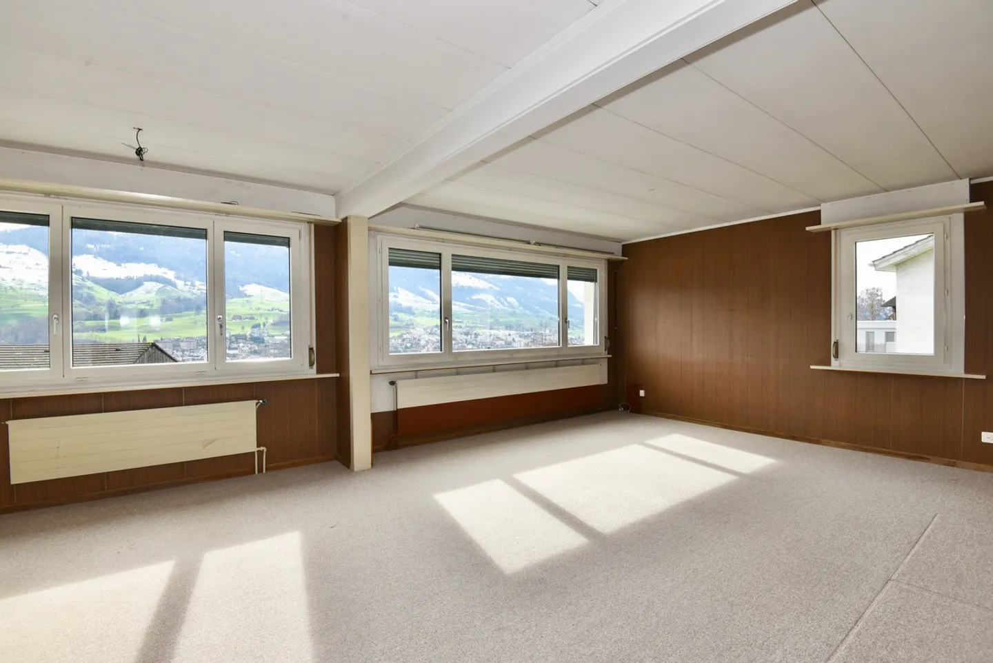 Traumhaftes Baugrundstück mit Panoramablick auf See und Rigi - Foto 5 di 11