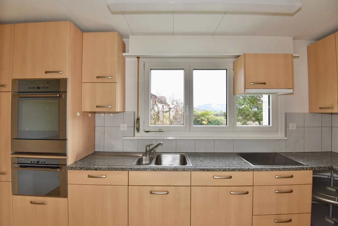 Traumhaftes Baugrundstück mit Panoramablick auf See und Rigi - Foto 6 di 11