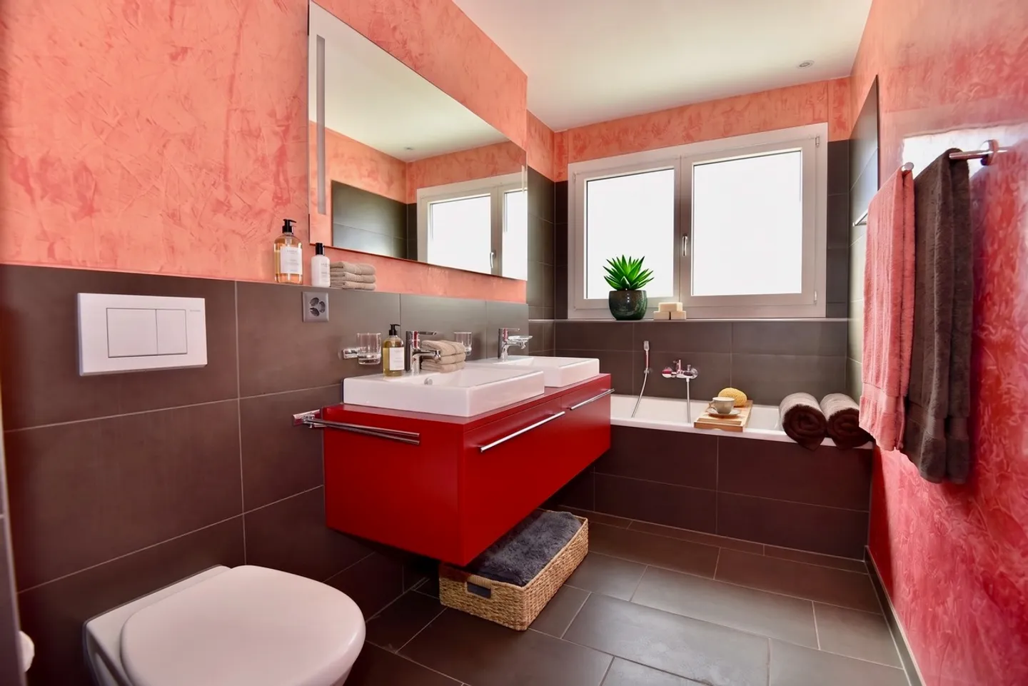 Moderne Wohnung mit Terrasse - Foto 6 von 11