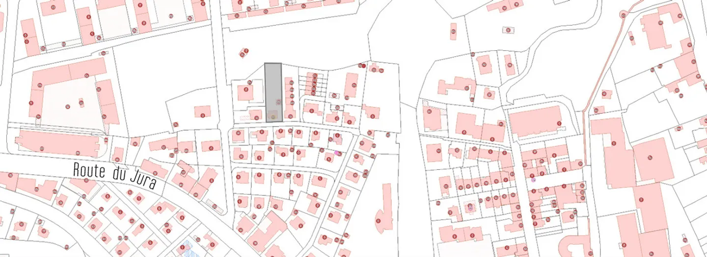 RARE: casa indipendente nel quartiere del Giura con terreno edificabile - Foto 4 di 4