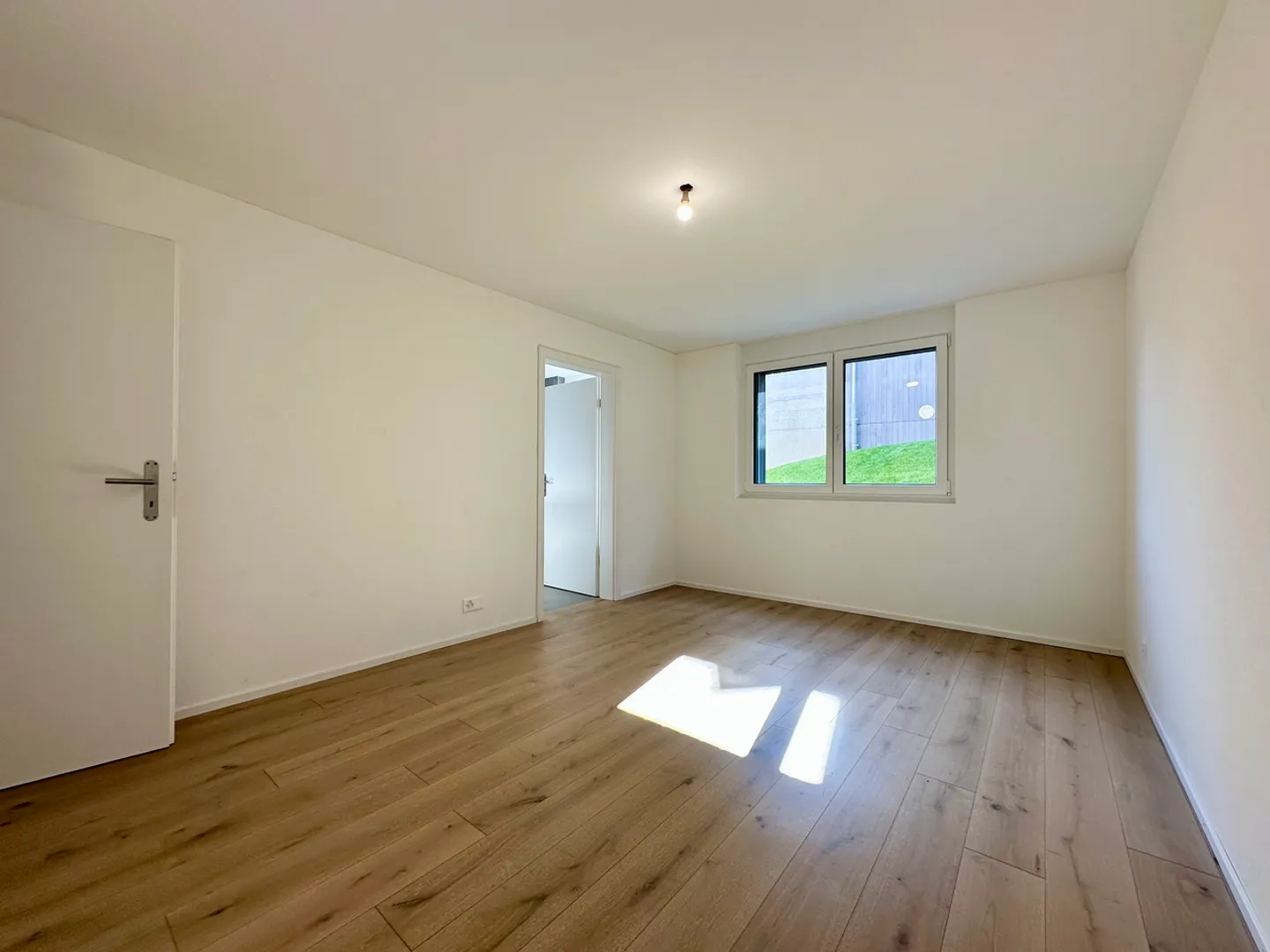In esclusiva - ultimo appartamento di lusso 3.5 stanze - Foto 4 di 8