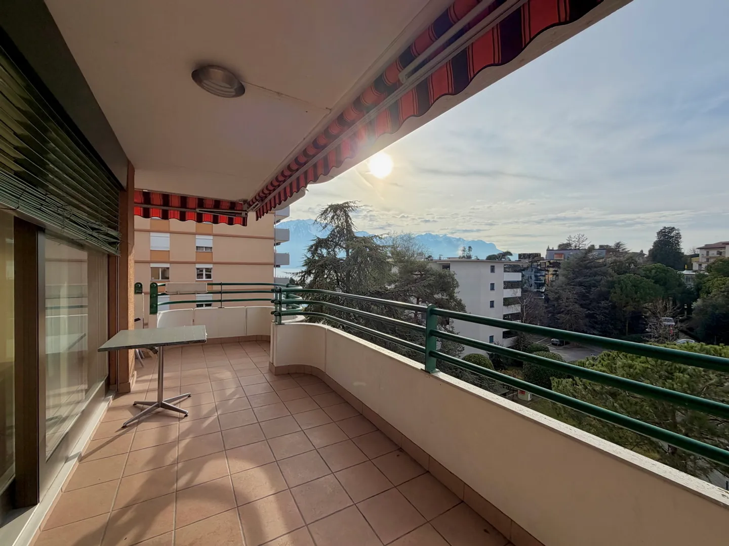 FOR SALE - 4.5-room apartment in Clarens - Photo 1 of 10