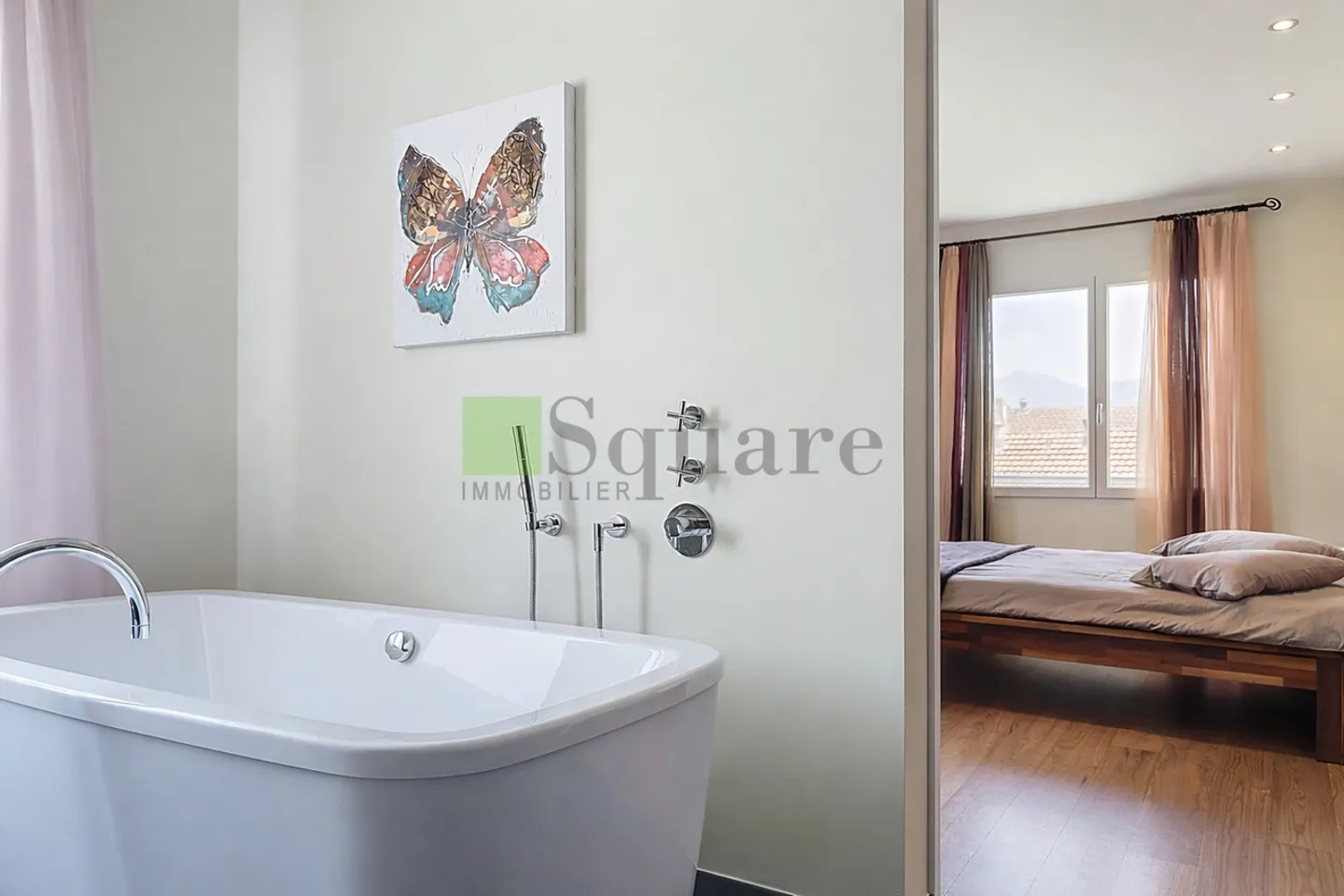 Exceptional penthouse in the city center - absolute calm and rare volumes - Photo 5 of 6