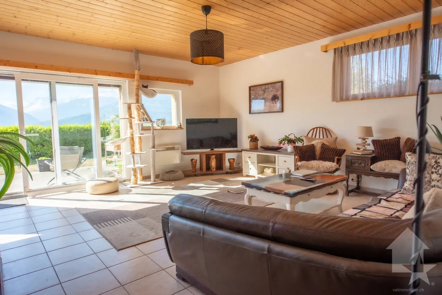 5,5-Zimmer-Villa am Rande von Weinbergen, atemberaubende Aussicht, ruhig, sonnig - Foto 4 von 12