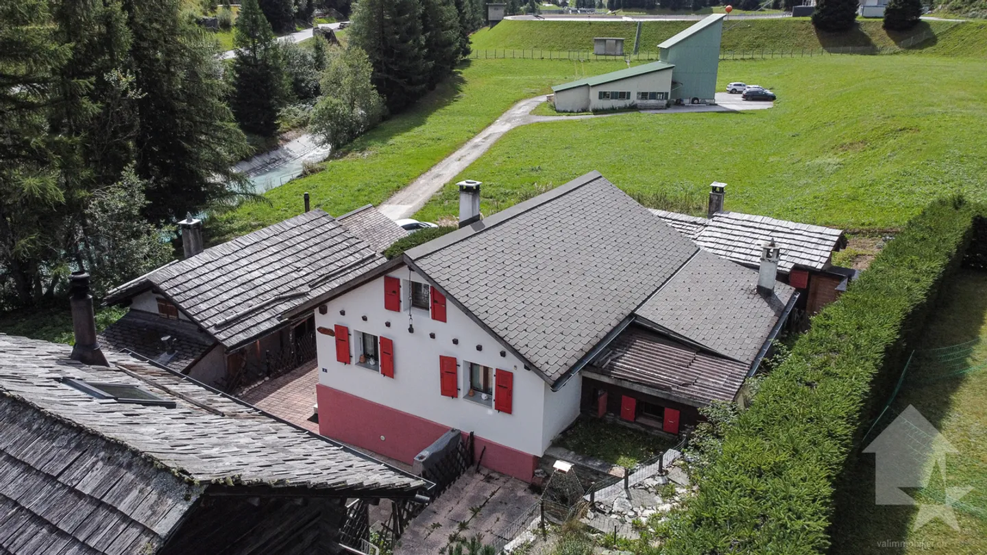 Chalet séduisant avec deux appartements - Photo 13 sur 13