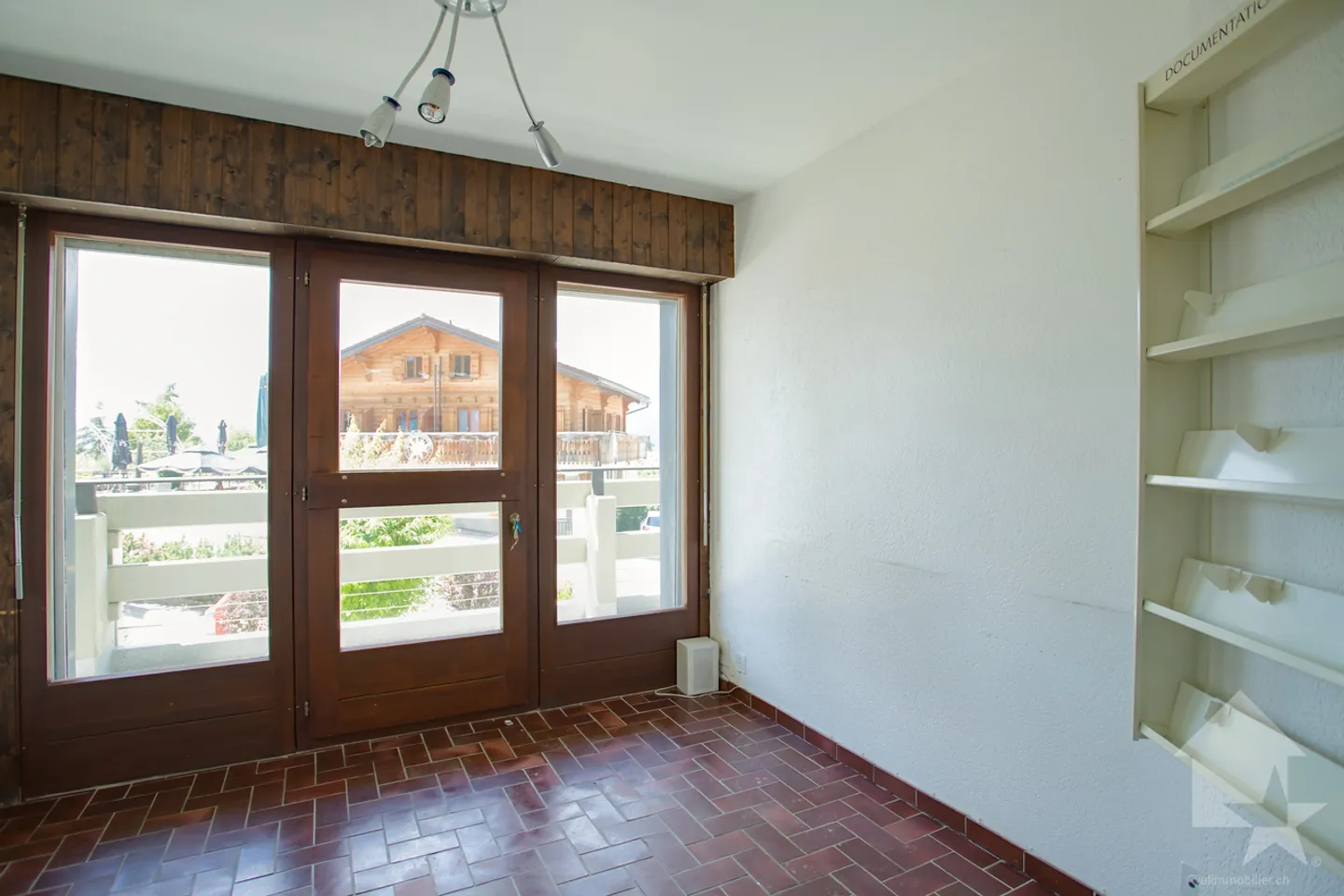 Large 5.5-room apartment to renovate, 140 m2, terrace - Photo 9 of 13
