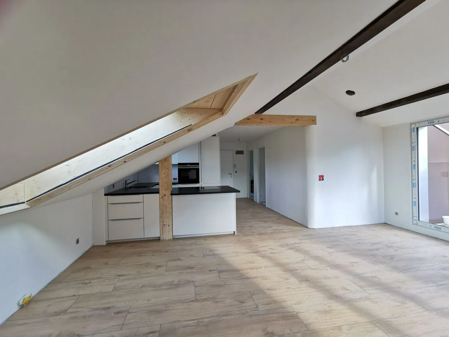 Everyday and Holiday in One - Newly Renovated Attic Apartment with Balcony - Photo 6 of 9