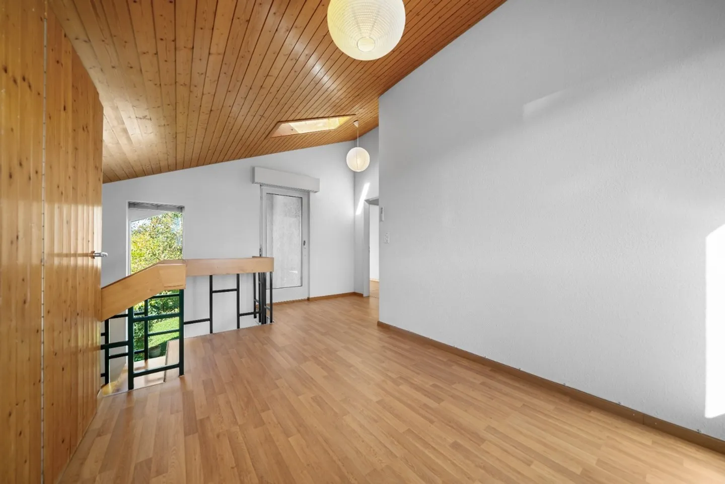 Charmantes Einfamilienhaus mit Garten - Foto 11 von 13