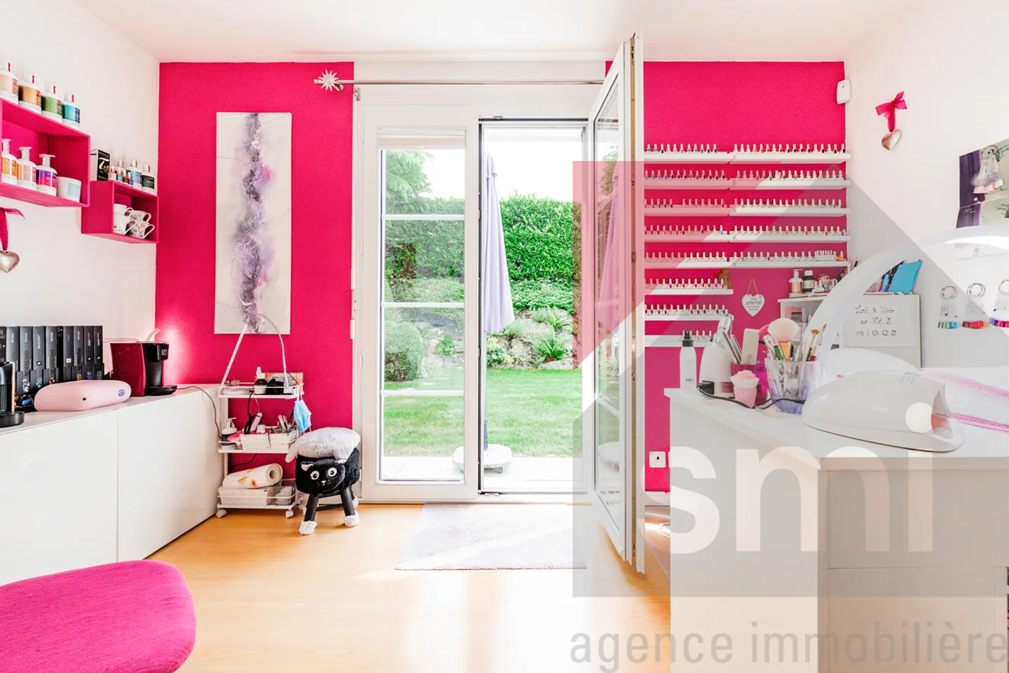 Herzstück in Avry-sur-Matran individuelle Villa mit beheiztem Pool - Foto 6 von 13